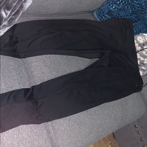 Black cropped leggings